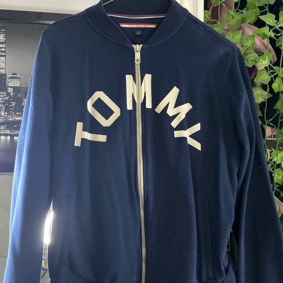 Tommy Hilfiger sweater - Picture 1 of 1